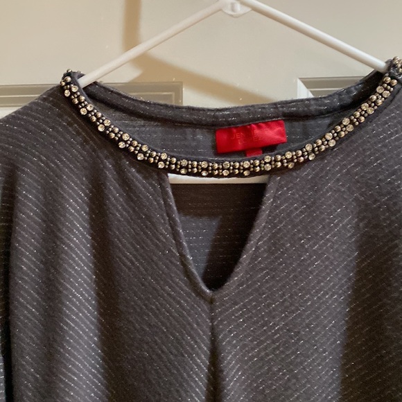 Jennifer Lopez  Gray with Silver thread long sleeve Top with Rhinestones at neck - Picture 2 of 11